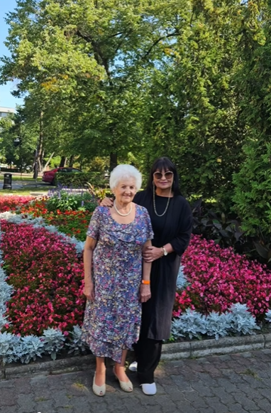 Pavlovic kończy 63 lata. Przez lata mama nie potrafiła jej wybaczyć…