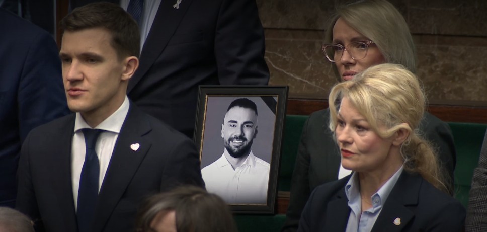 Sejm oddaje hołd Łukaszowi Litewce, fot. TVN24