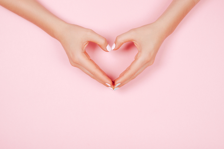 Chcesz stworzyć walentynkowy manicure? Oto najmodniejsze inspiracje i wzory! Chcesz stworzyć walentynkowy manicure? Oto najmodniejsze inspiracje i wzory!