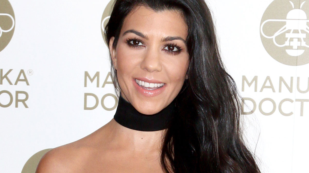 Chodzący ideał? Kourtney Kardashian pokazała na Instagramie nagie zdjęcie i… Chodzący ideał? Kourtney Kardashian pokazała na Instagramie nagie zdjęcie i…