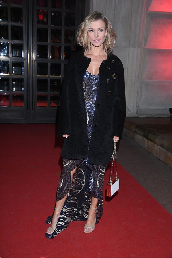 Co się stało ze stylem Joanny Krupy? Fani: Wyglądasz staro! (FOTO) Co się stało ze stylem Joanny Krupy? Fani: Wyglądasz staro! (FOTO)