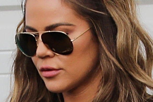 Khloe Kardashian zmieniła kolor włosów – wielki powrót do brązu? (FOTO)