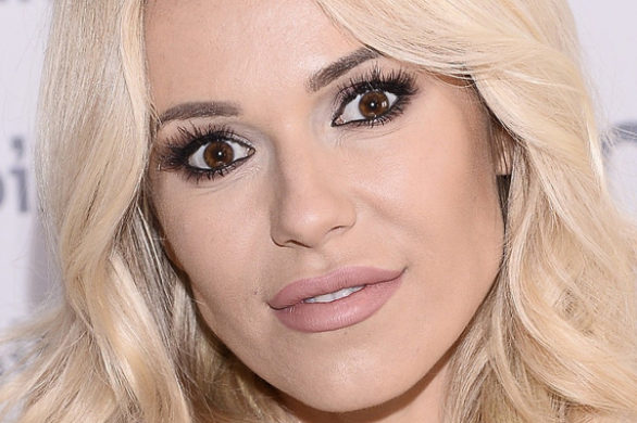 Doda w najbardziej pożądanych sandałkach na świecie (FOTO)