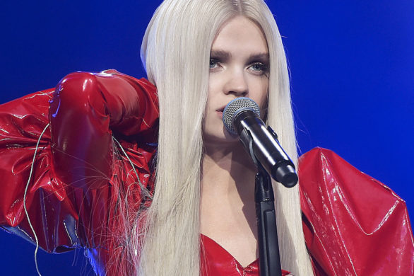 Margaret przesadziła z długością doczepów… Od razu widać, że to dopinki (FOTO)