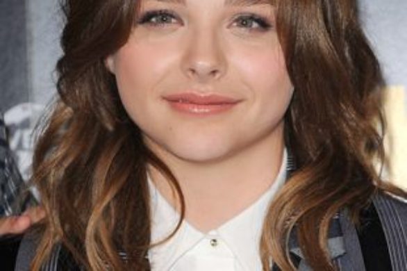 Chloe Moretz w garniturze Viktor & Rolf (FOTO)