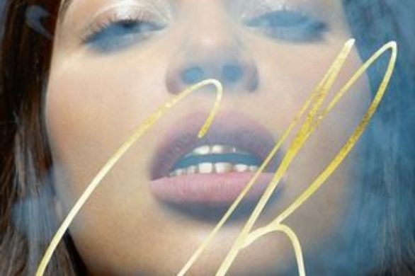 Kim Kardashian na okładce CR Fashion Book (FOTO)