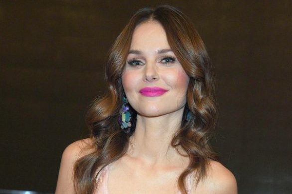 Paulina Sykut stawia na róż i wychodzi na tym świetnie! (FOTO)