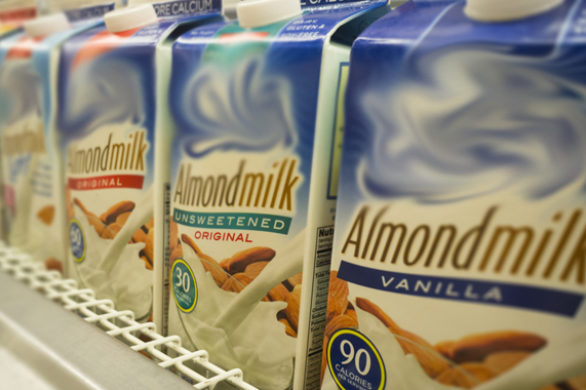 Mleko migdałowe – dobre dla Ciebie, złe dla naszej planety