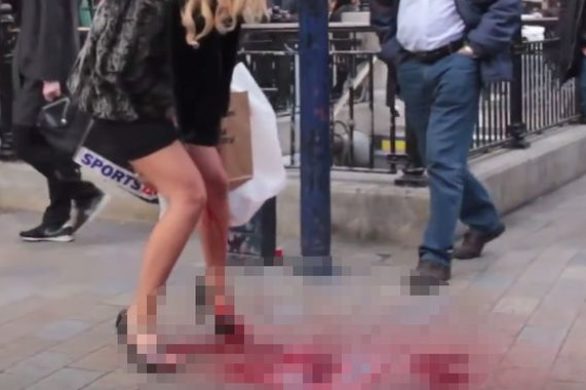 OMG! Dostała KOSZMARNEJ miesiączki na ulicy, a ludzie… (VIDEO)