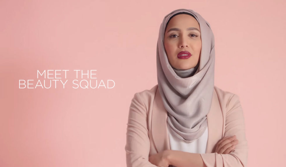 L’Oréal wypuścił reklamę z modelką w hidżabie. Po kilku dniach kampania znika… L’Oréal wypuścił reklamę z modelką w hidżabie. Po kilku dniach kampania znika…