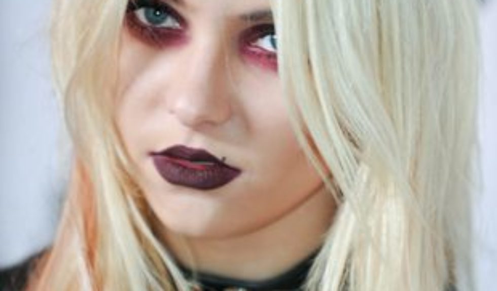 Metamorfoza Taylor Momsen (FOTO) Metamorfoza Taylor Momsen (FOTO)