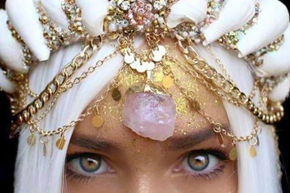 Uwaga! Zokochacie się w nowym festiwalowym trendzie… Oto Mermaid Crowns