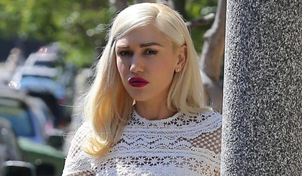 Gwen Stefani znowu udowadnia, że nie potrafi się ubrać do kościoła? (FOTO) Gwen Stefani znowu udowadnia, że nie potrafi się ubrać do kościoła? (FOTO)