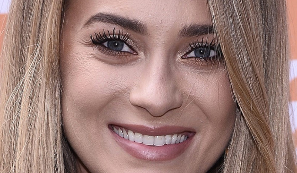 Marcelina Zawadzka pokazuje, jak świetnie wyglądać w dzwonach! (FOTO) Marcelina Zawadzka pokazuje, jak świetnie wyglądać w dzwonach! (FOTO)