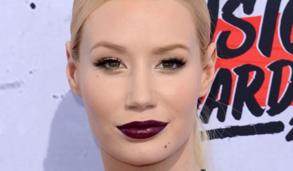 Iggy Azalea w jednej z ciekawszych stylizacji iHeart Music Awards 2016 Iggy Azalea w jednej z ciekawszych stylizacji iHeart Music Awards 2016
