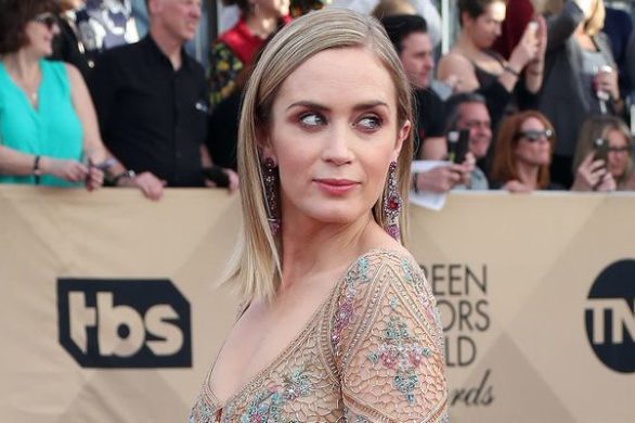 Skąpana w złocie Emily Blunt zachwyca na rozdaniu nagród SAG? (FOTO)
