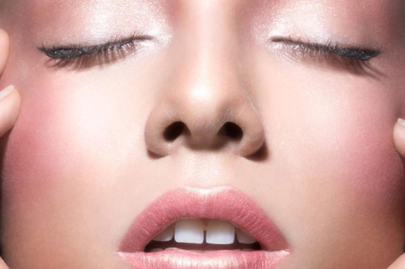 NARS prezentuje najmodniejszy makijaż na lato 2018 (FOTO)