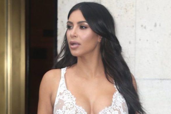 Kim Kardashian udowadnia, że wie, co to elegancja? (FOTO)
