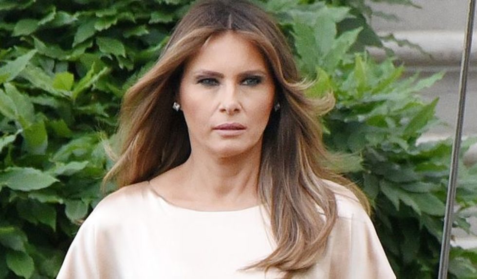 Melania Trump zachwyca w sukience za… 15 tysięcy złotych. Lub więcej! (FOTO) Melania Trump zachwyca w sukience za… 15 tysięcy złotych. Lub więcej! (FOTO)