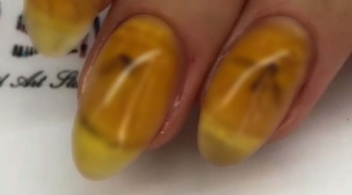 Ten manicure obrzydliwością przebija stokrotnie wszystkie wcześniejsze…