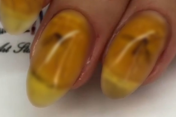 Ten manicure obrzydliwością przebija stokrotnie wszystkie wcześniejsze…