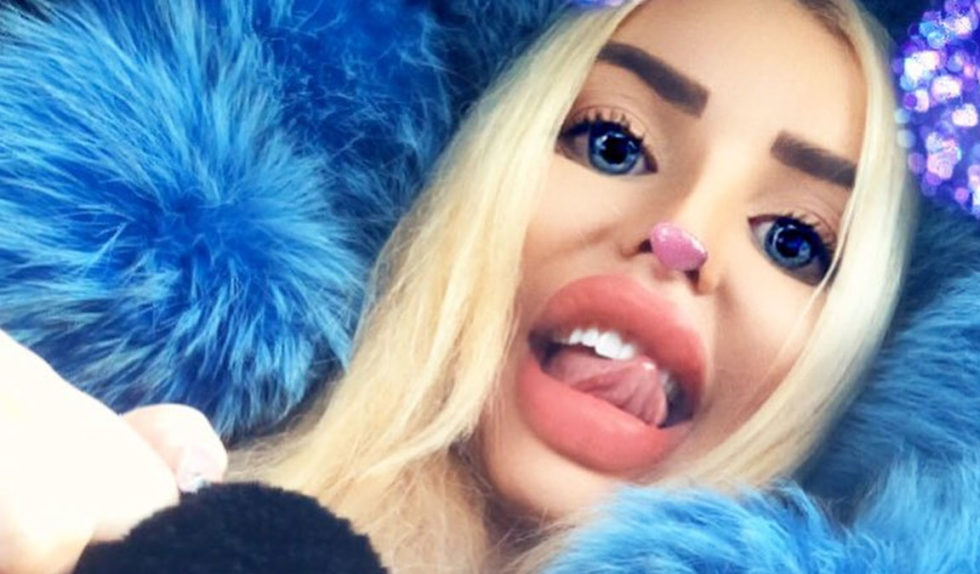 Polska Barbie, Anella, się odgraża? „Pozostaje JESZCZE CIERPLIWIE wierna” Polska Barbie, Anella, się odgraża? „Pozostaje JESZCZE CIERPLIWIE wierna”