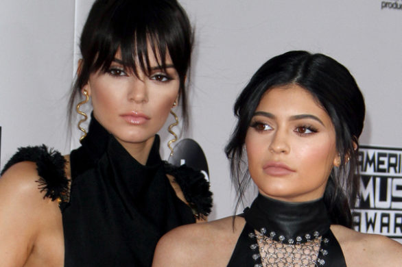 Kendall i Kylie Jenner zachwycają na gali AMA 2015 (FOTO)