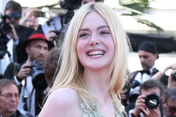 Jesteśmy pewne, że będziecie zachwycone dołem sukienki Elle Fanning! (FOTO)