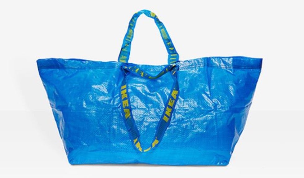 Ikea w mistrzowski sposób odpowiada na torbę projektu Balenciagi! (FOTO) Ikea w mistrzowski sposób odpowiada na torbę projektu Balenciagi! (FOTO)