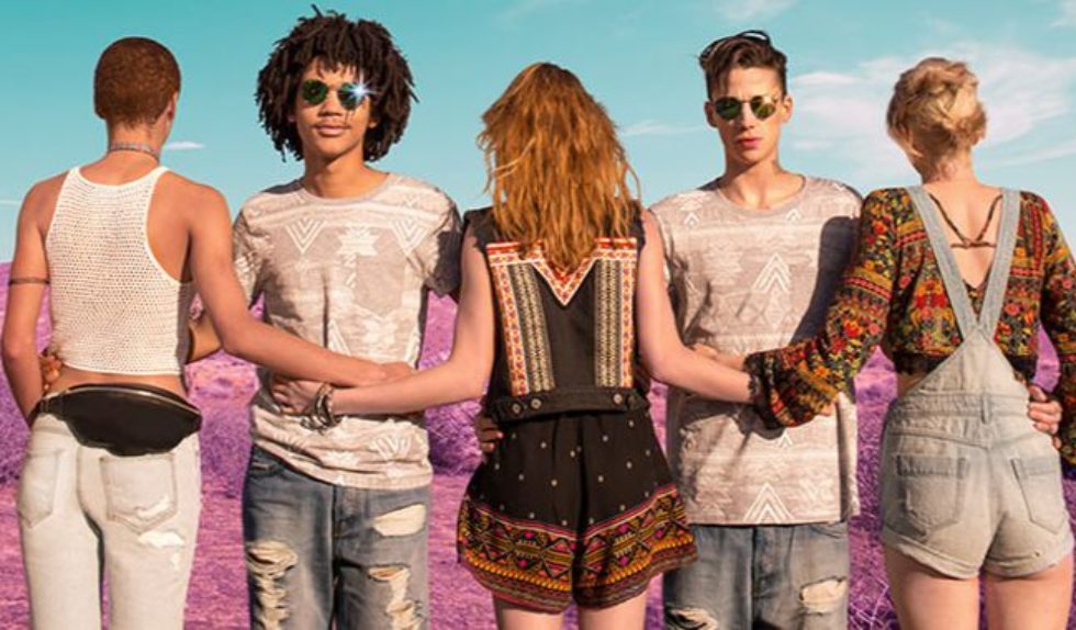 Już jest! Kolorowy, festiwalowy katalog #HMLovesCoachella Już jest! Kolorowy, festiwalowy katalog #HMLovesCoachella
