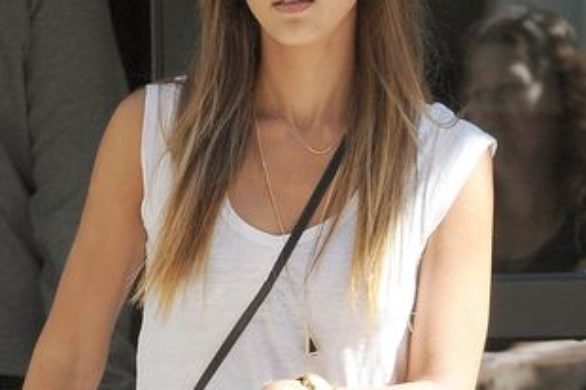 Jessica Alba w spodniach Textile Elizabeth and James (FOTO)