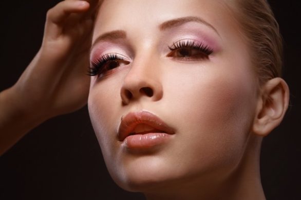 Tricki które sprawią, że Twoje oczy będą wyglądać ZJAWISKOWO