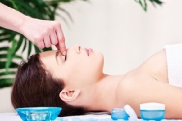 Pytanie o urodę: Jaki zabieg na zaskórniki i przebarwienia?