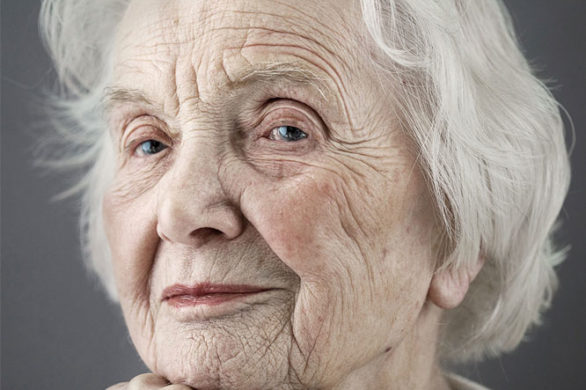 Wszystkie kobiety chcą używać kremu, który DAJE zmarszczki!