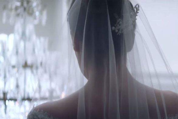 Podoba Wam się suknia ślubna Any z Nowego oblicza Greya? Zobaczcie więcej detali