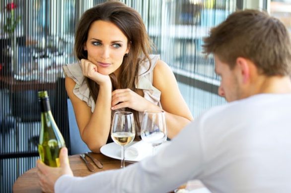 Czego nie robić na (pierwszej) randce? (GIFY)