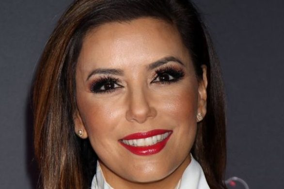 Elegancka Eva Longoria i top zrobiony z… prześcieradła? (FOTO)