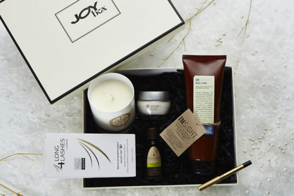 Koniec nudnych prezentów, czyli JOY BOX: ŚWIĘTA DE LUXE