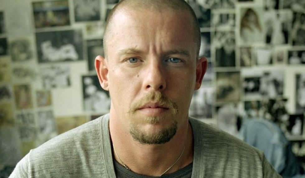 Alexander McQueen nową twarzą 20-funtowych banknotów? Alexander McQueen nową twarzą 20-funtowych banknotów?