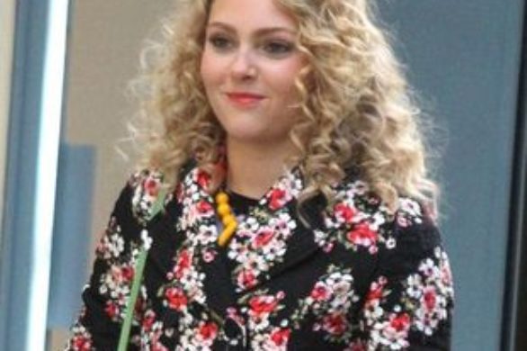 AnnaSophia Robb znowu jako Carrie Bradshaw  (FOTO)