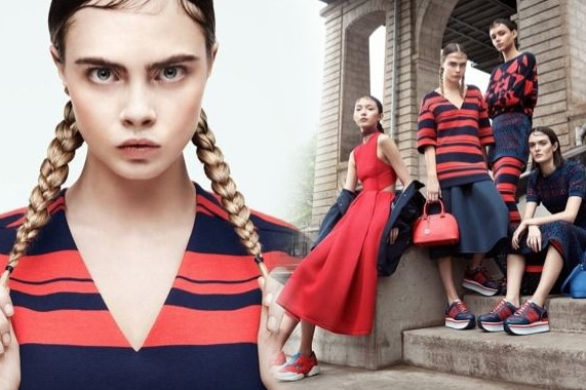 Cara Delevingne w kampanii DKNY… wygląda kiepsko? (FOTO)