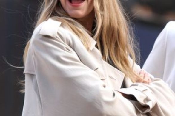 Cara Delevingne znowu pozuje dla DKNY (FOTO)