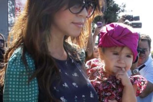 Jak Kourtney Kardashian stroi swoją córkę? (FOTO)