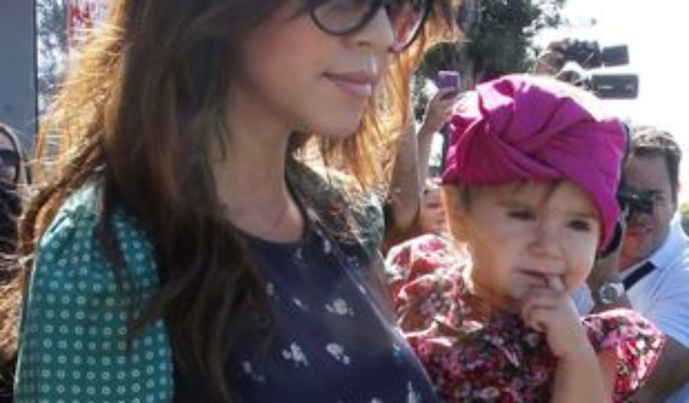 Jak Kourtney Kardashian stroi swoją córkę? (FOTO)