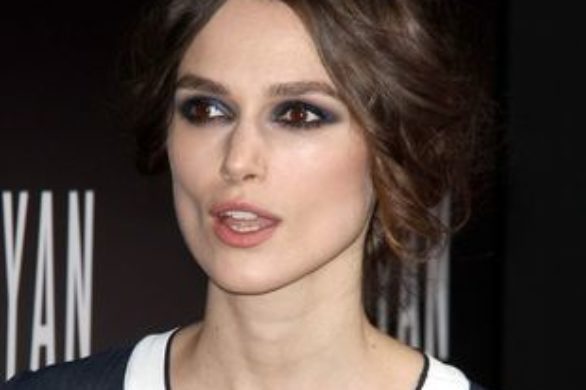 Keira Knightley dodała sobie lat kreacją Chanel (FOTO)