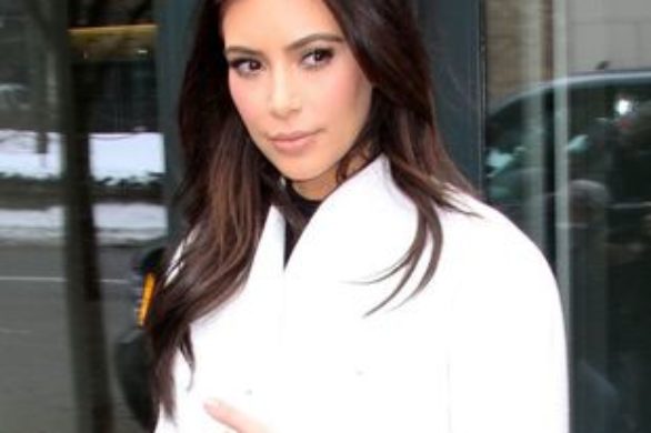 Kim Kardashian wraca do bieli? (FOTO)