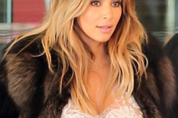 Kim Kardashian  założyła spódnicę sprzed ciąży (FOTO)