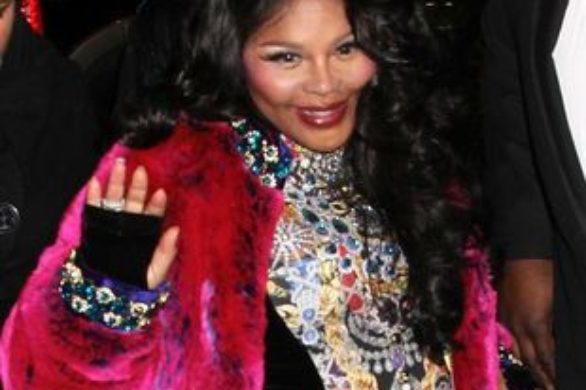 Lil Kim w najgorszej stylizacji ciążowej świata? (FOTO)