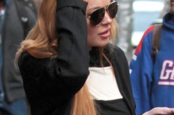 Co ma na sobie Lindsay Lohan? (FOTO)