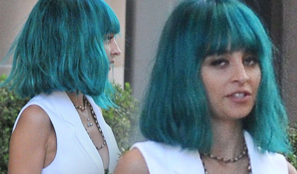 Nicole Richie znowu zaszalała z kolorem włosów?! (FOTO) Nicole Richie znowu zaszalała z kolorem włosów?! (FOTO)